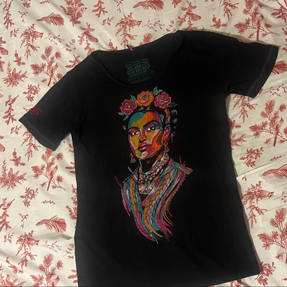 Black T-Shirt with Colorful Frida Kahlo Graphic ✨